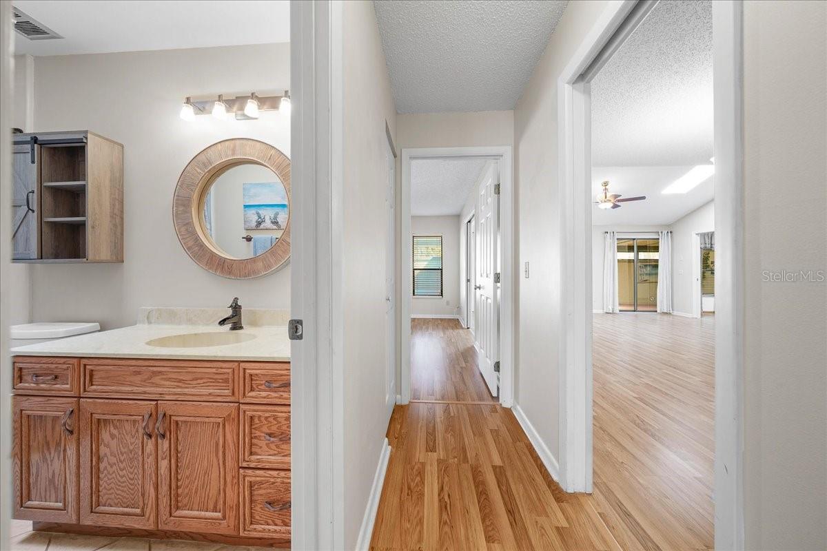 Image 41 of 61 For 1934 37th Ct Circle