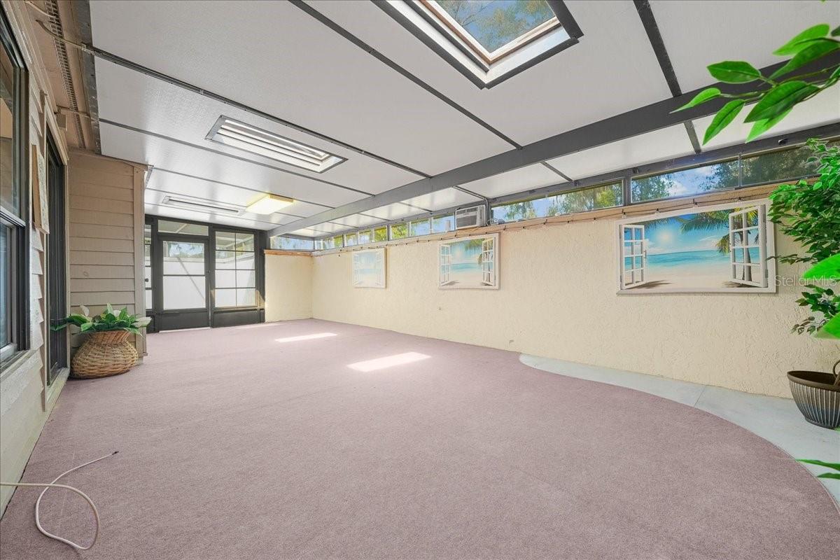 Image 45 of 61 For 1934 37th Ct Circle