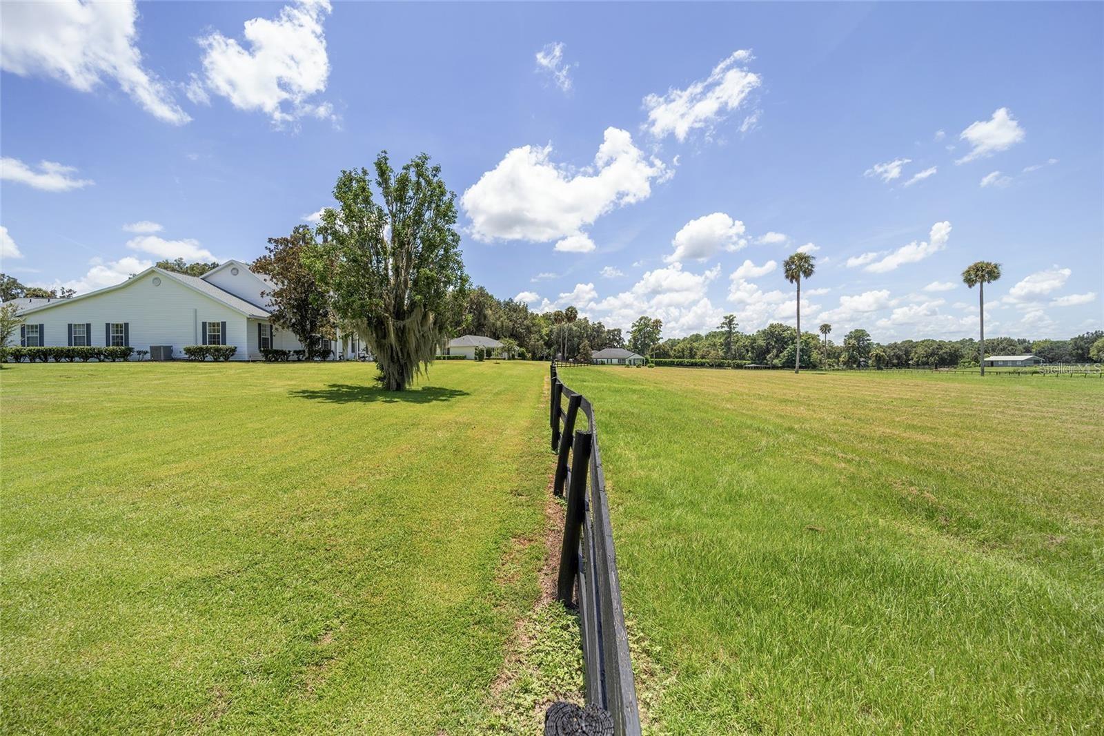 Image 20 of 79 For 7137 & 7141 Magnolia Avenue