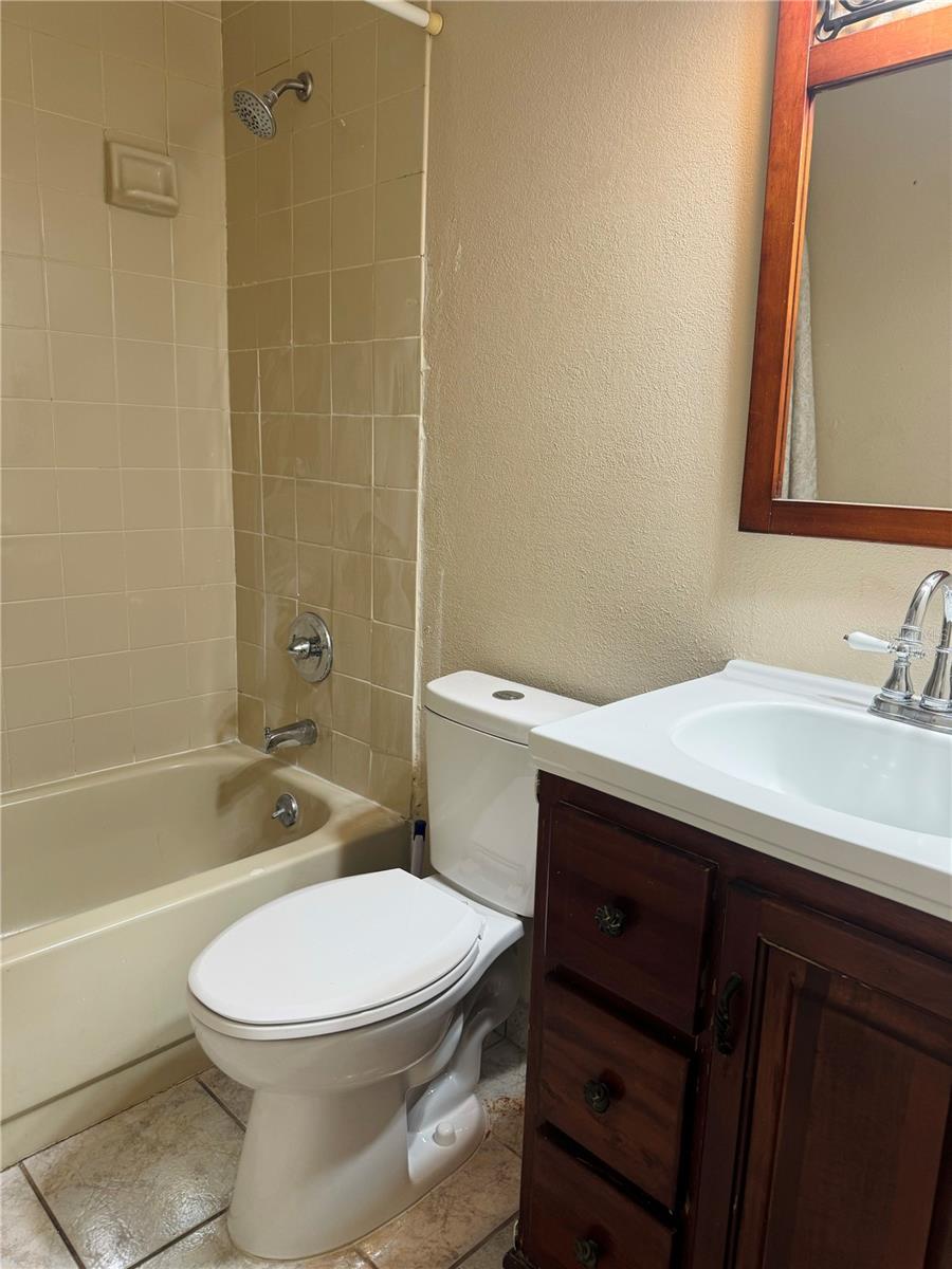 Image 23 of 33 For 1724 30th Street