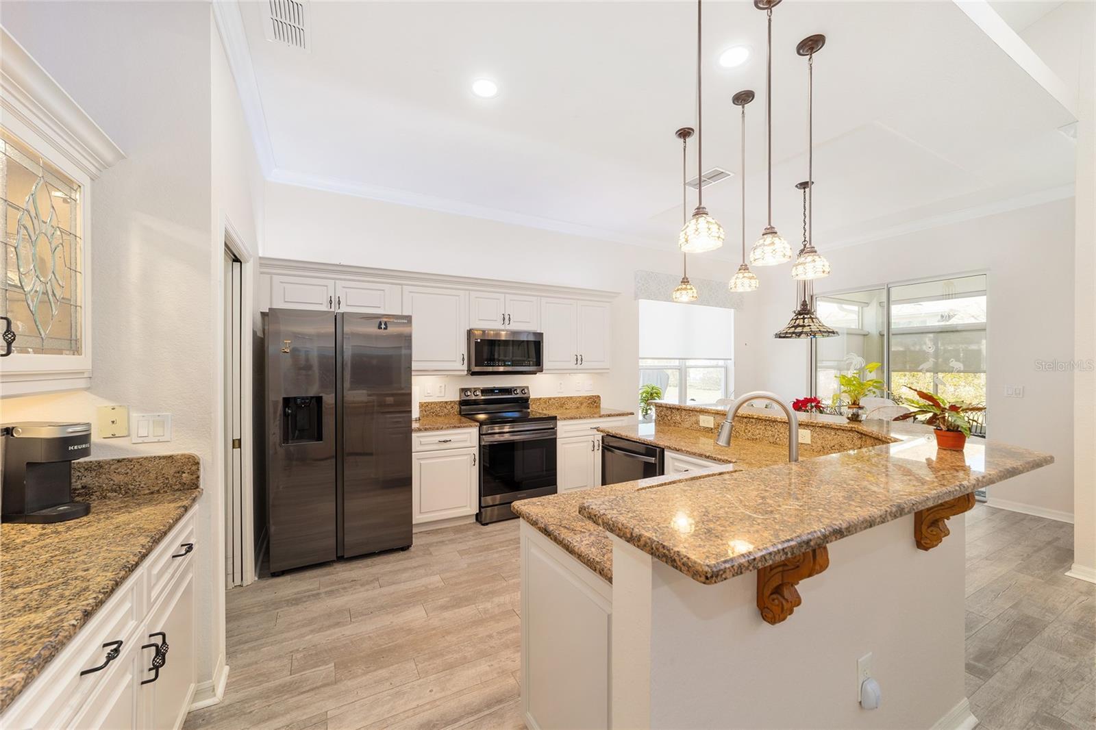 Image 14 of 34 For 7465 111th Lane