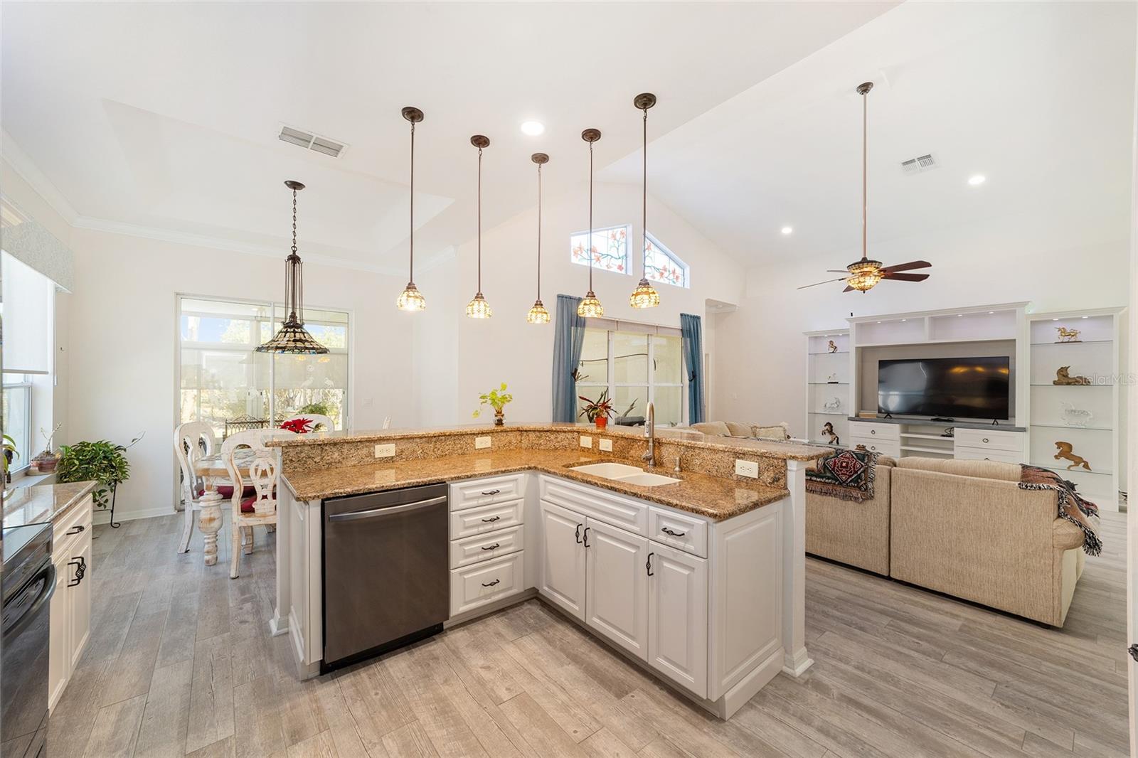 Image 16 of 34 For 7465 111th Lane