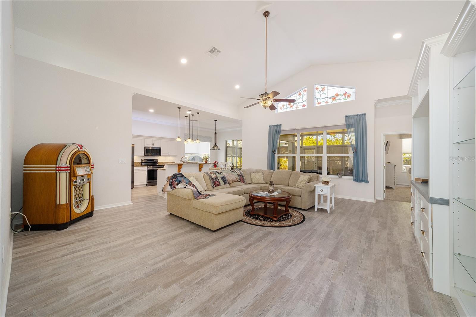 Image 8 of 34 For 7465 111th Lane