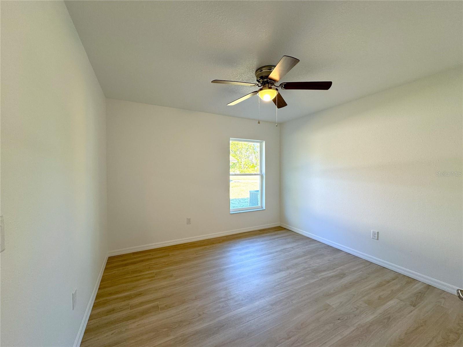 Image 18 of 27 For 8808 Albertson Court