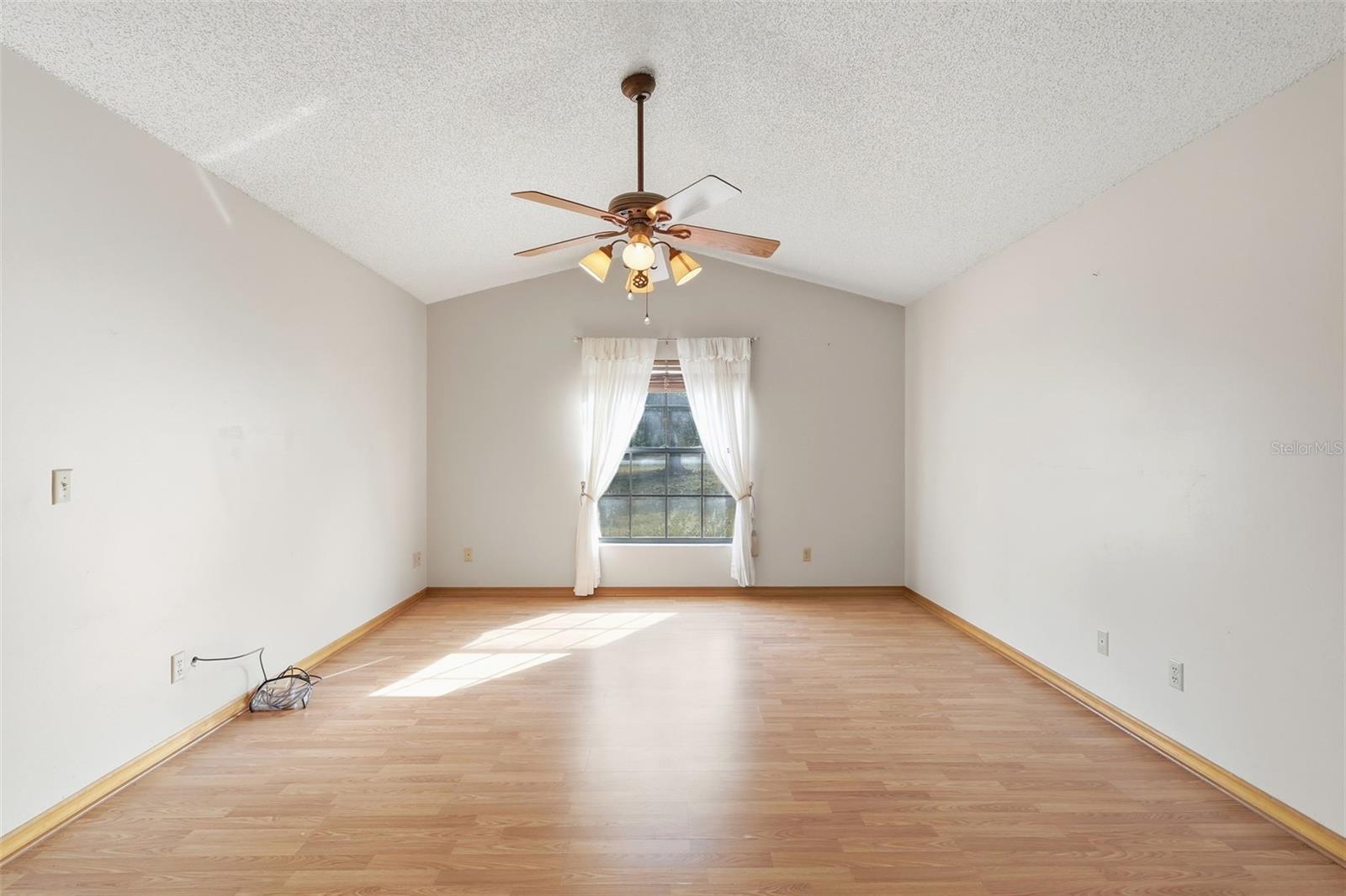 Image 17 of 37 For 2332 Salem Drive