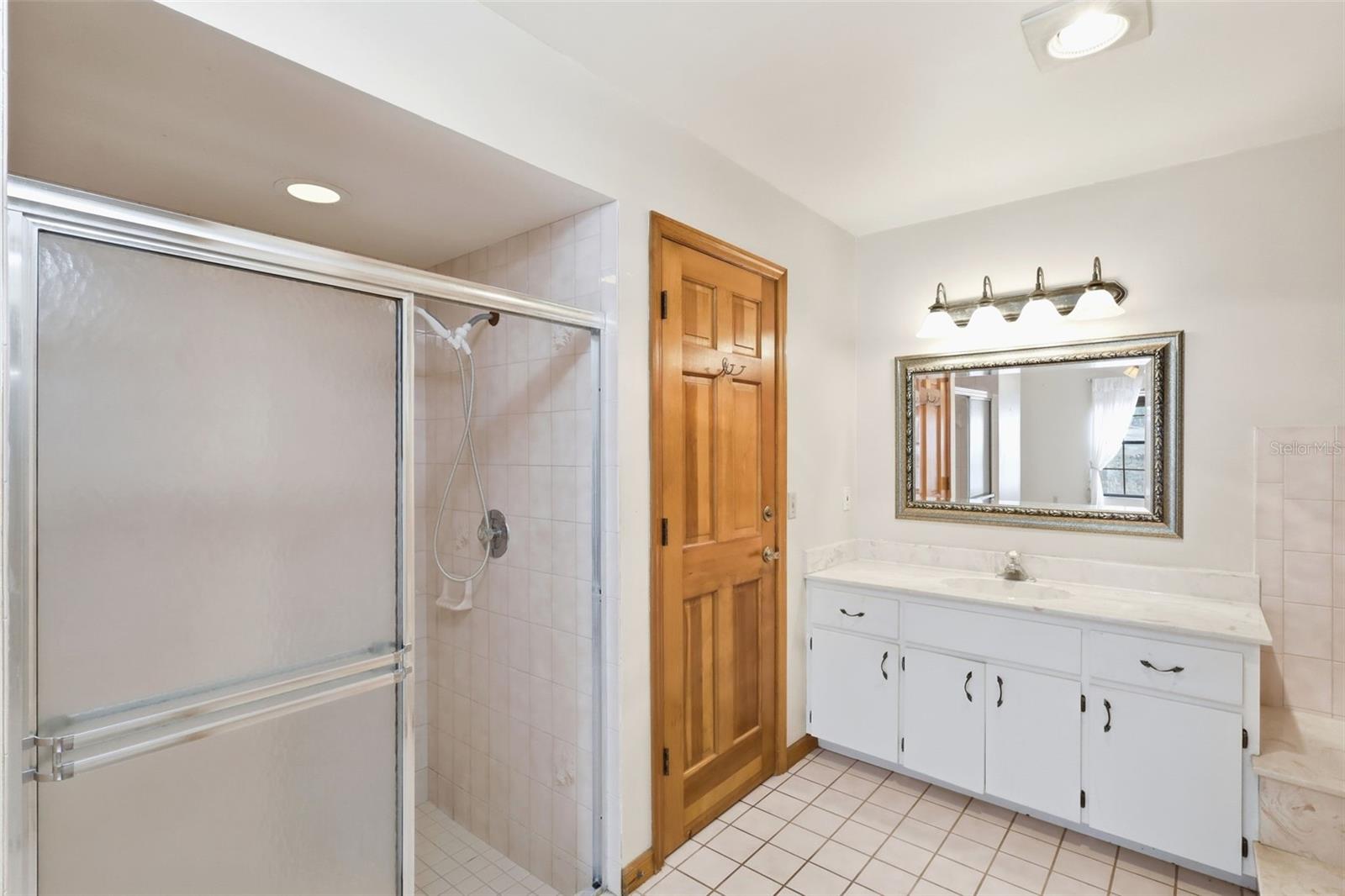 Image 20 of 37 For 2332 Salem Drive