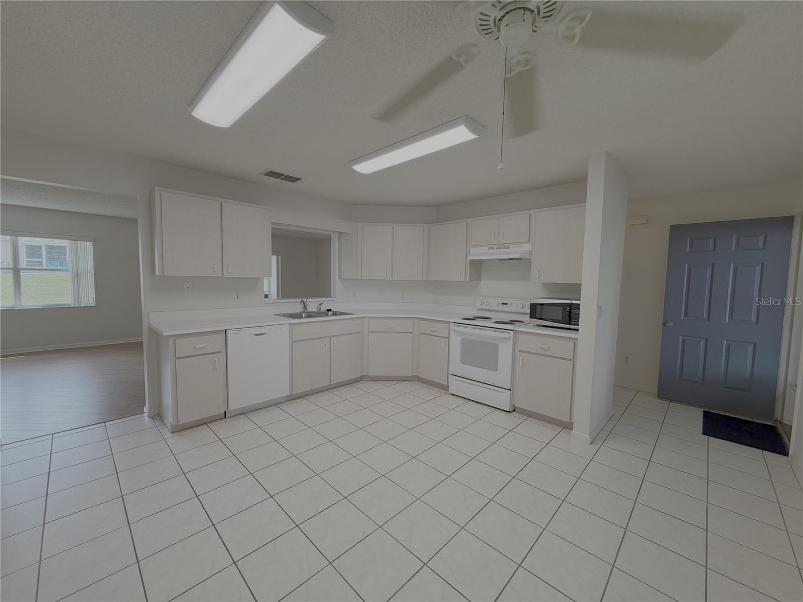 Image 4 of 17 For 9794 96th Street