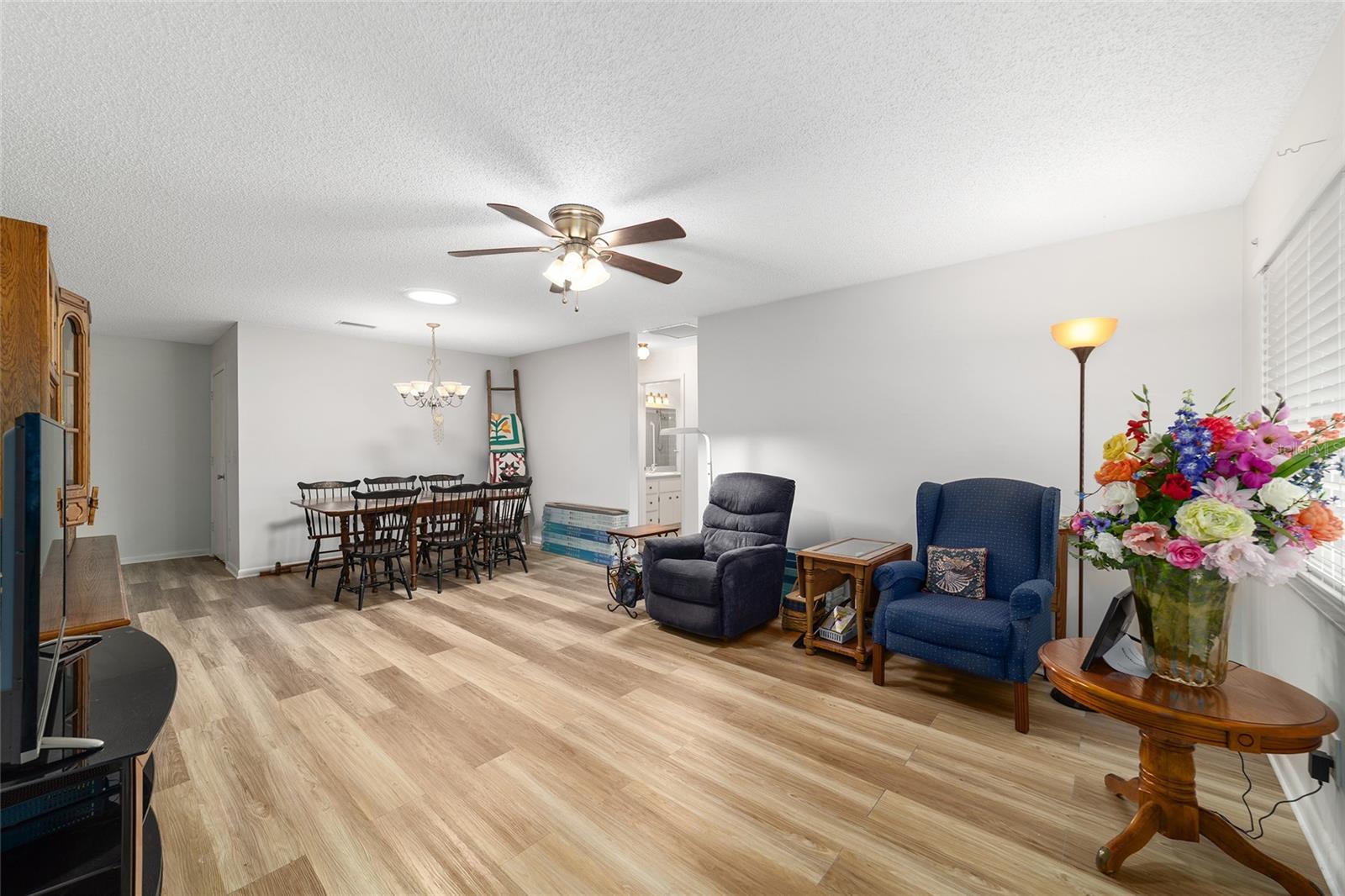 Image 11 of 55 For 8569 92nd Lane E