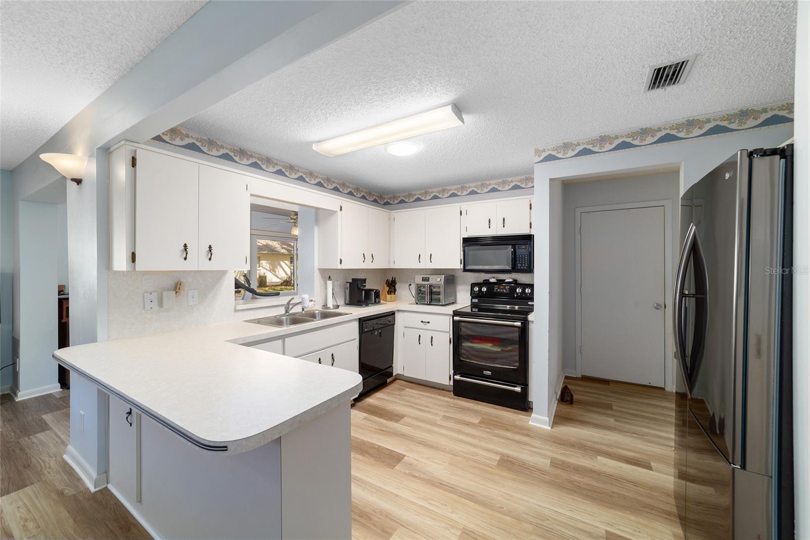 Image 20 of 55 For 8569 92nd Lane E