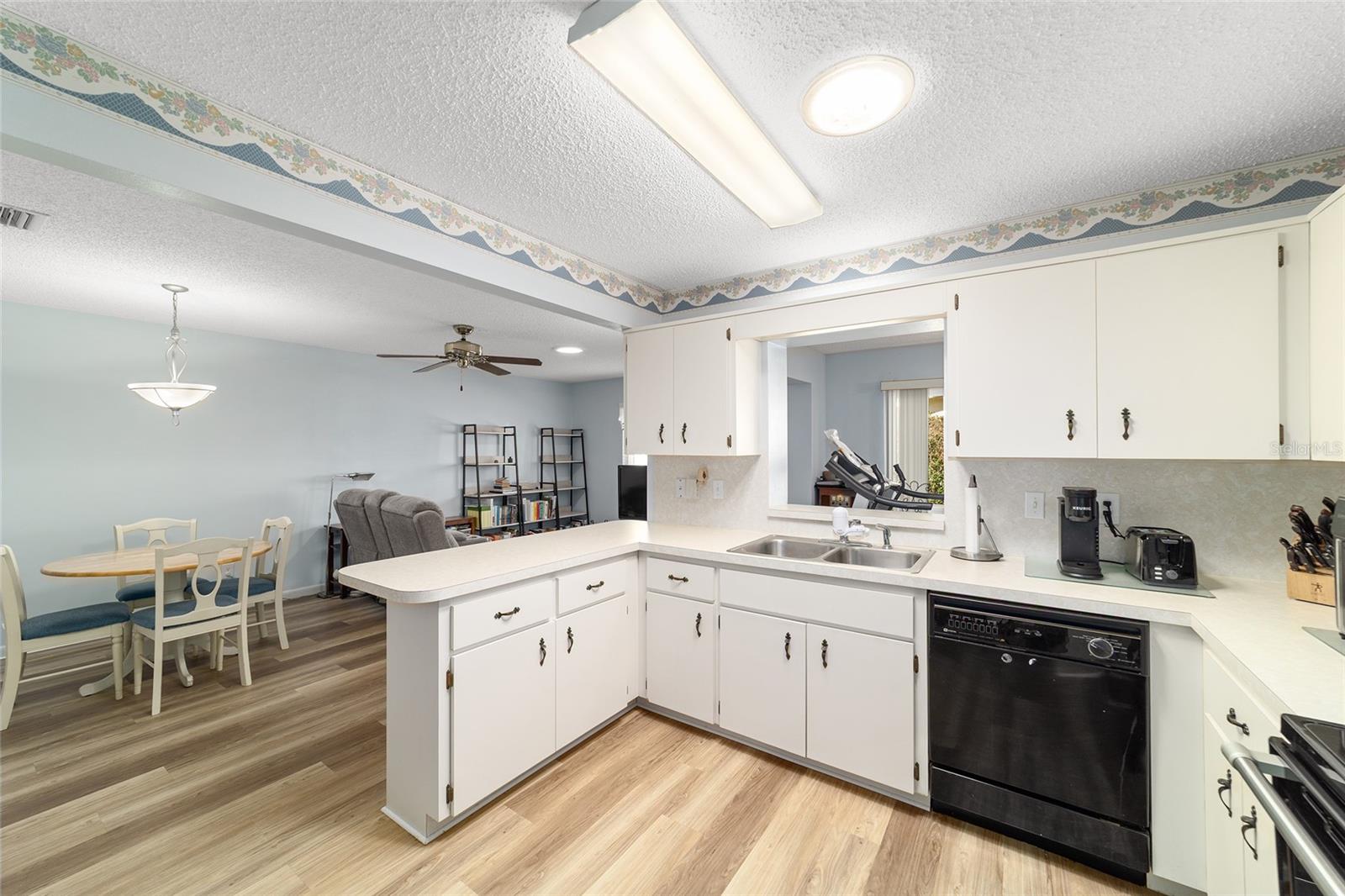 Image 22 of 55 For 8569 92nd Lane E