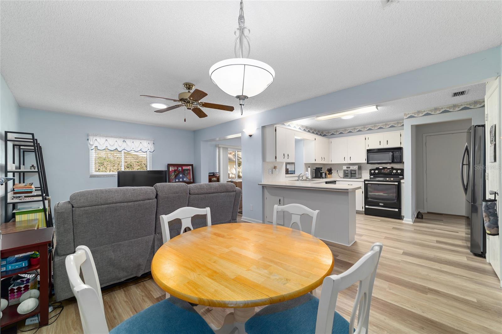 Image 27 of 55 For 8569 92nd Lane E