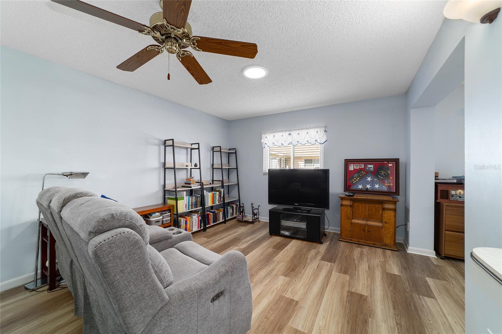 Image 28 of 55 For 8569 92nd Lane E