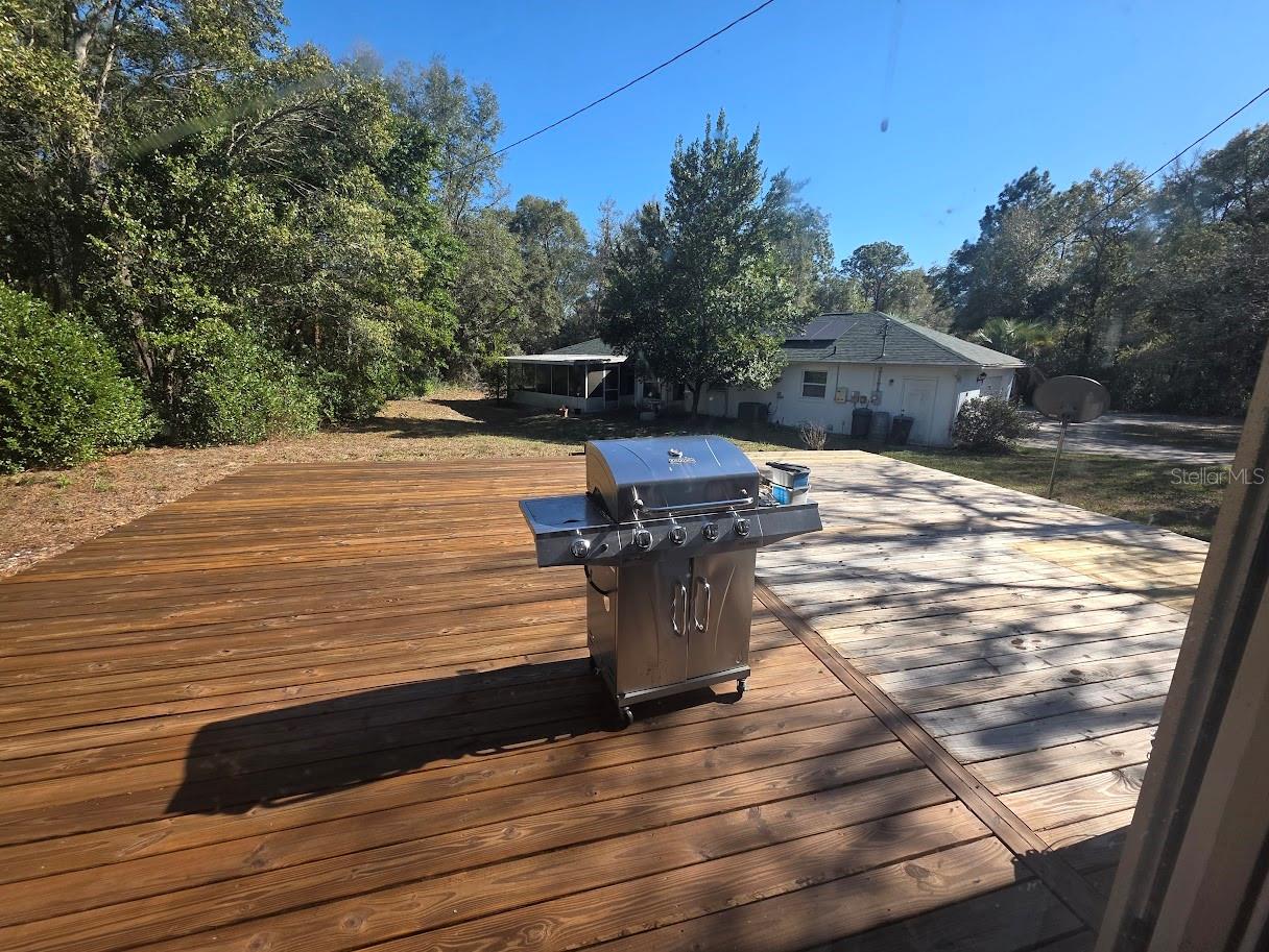 Image 26 of 35 For 651 Country Club Drive