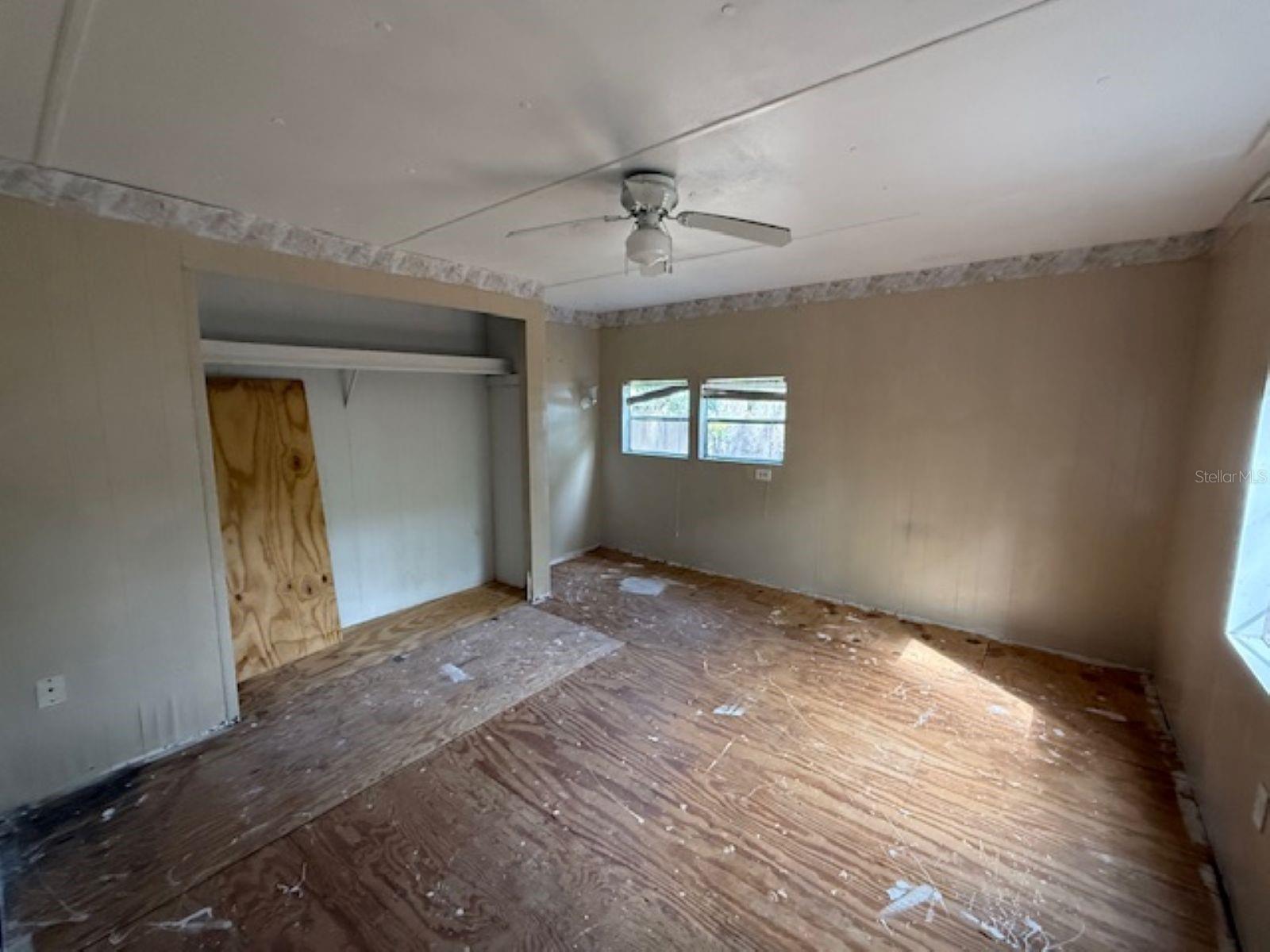 Image 6 of 10 For 10395 159th Street