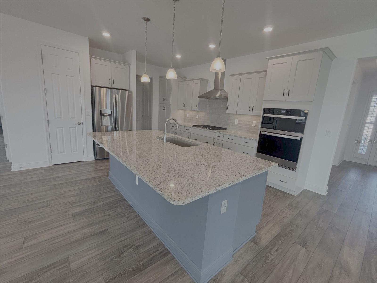 Image 10 of 41 For 9764 81st Lane