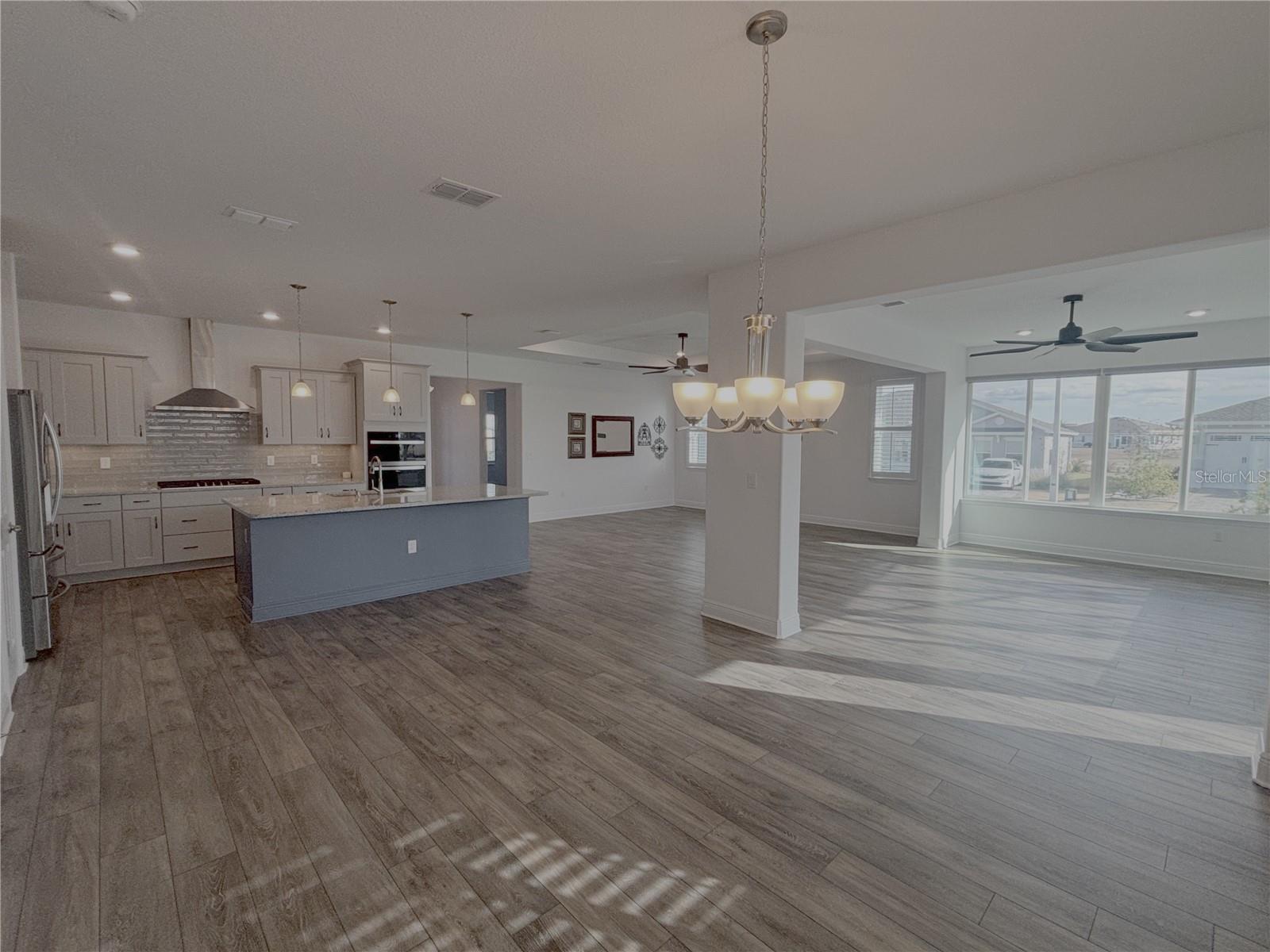 Image 12 of 41 For 9764 81st Lane