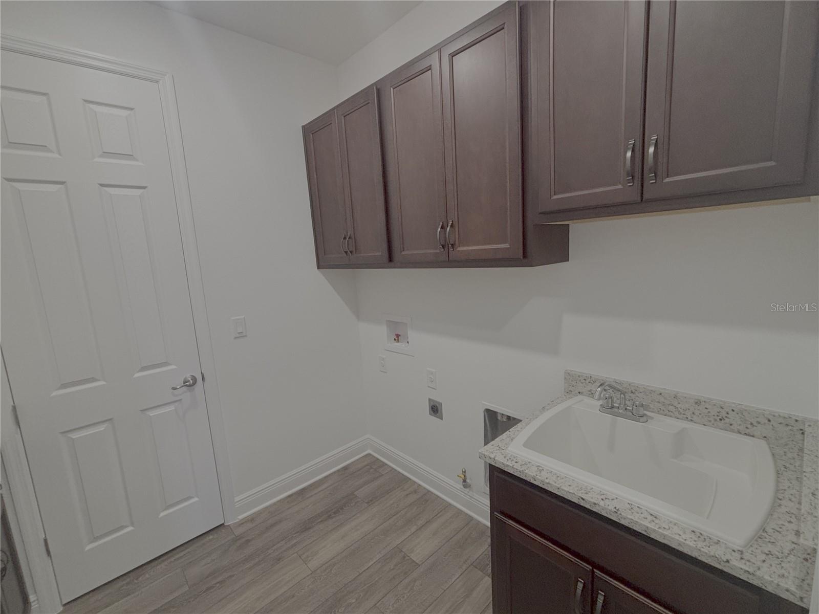 Image 24 of 41 For 9764 81st Lane