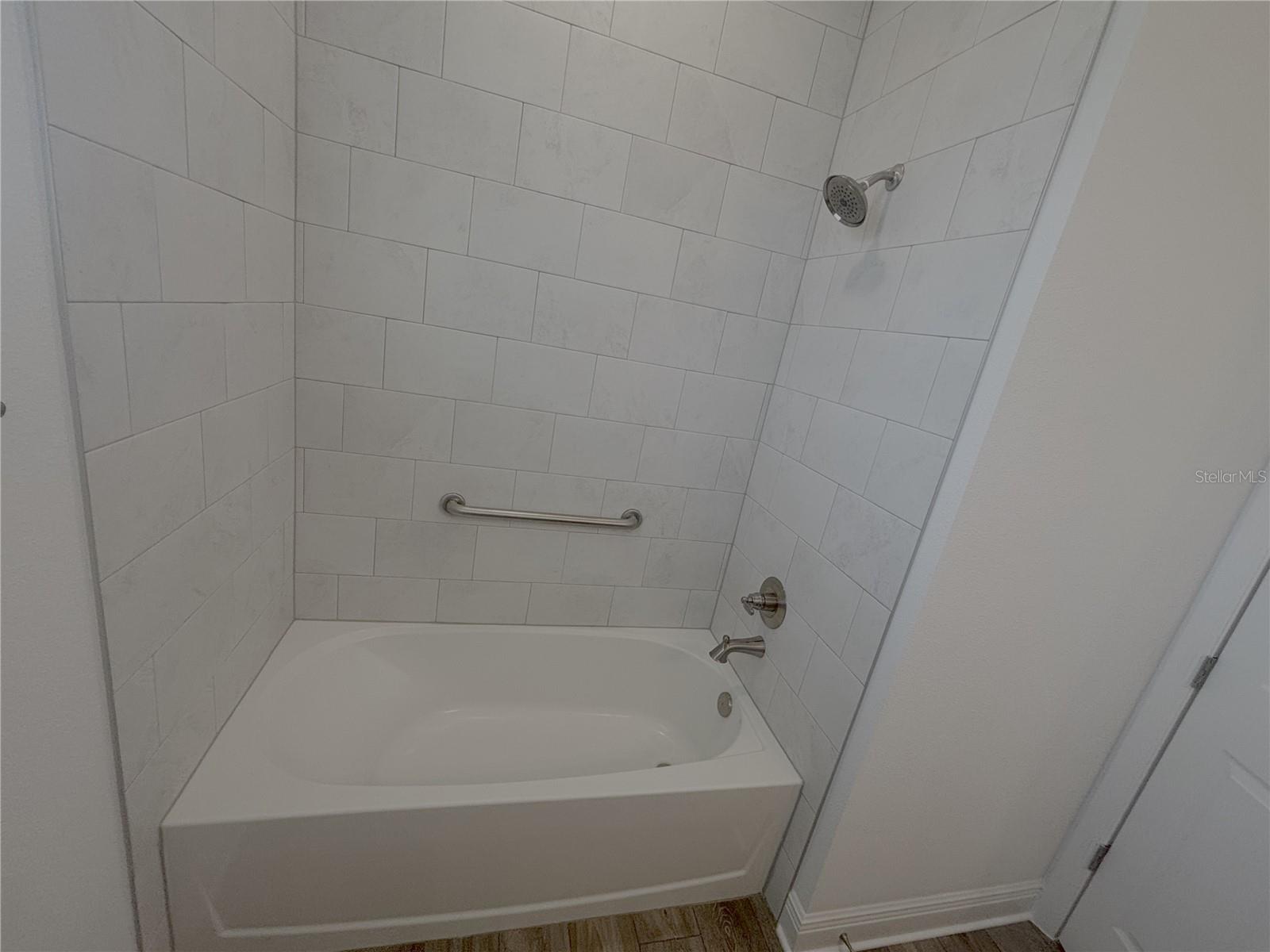 Image 29 of 41 For 9764 81st Lane