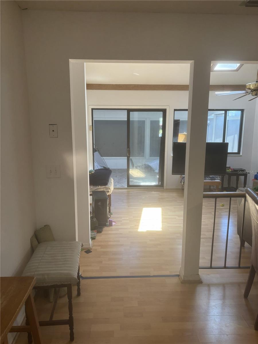 Image 6 of 11 For 1615 38th Terrace