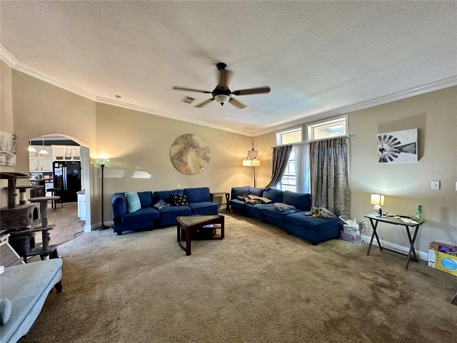 Image 13 of 30 For 237 Baron Glen