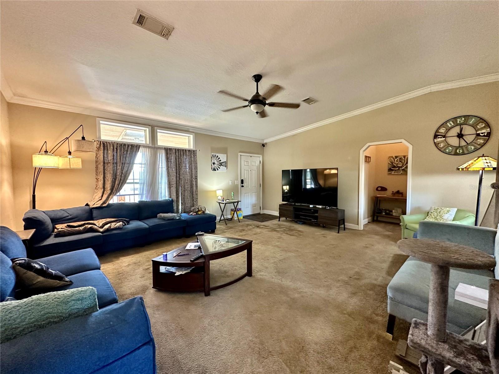 Image 15 of 30 For 237 Baron Glen