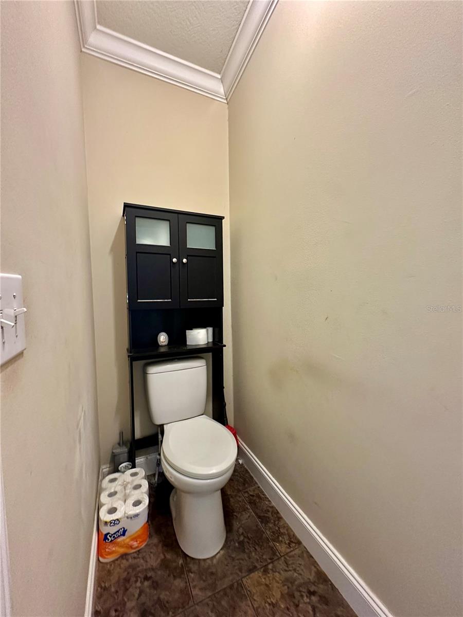 Image 24 of 30 For 237 Baron Glen