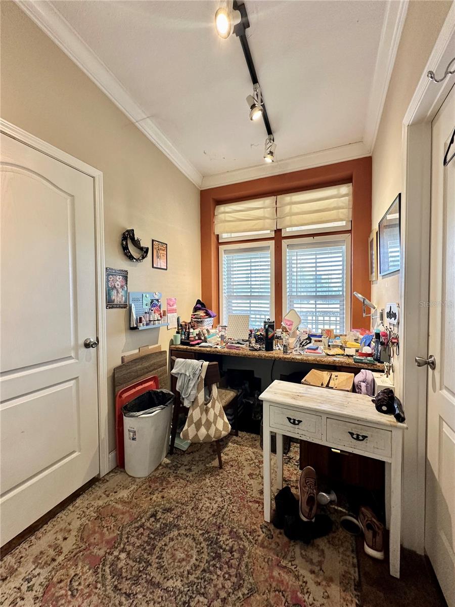 Image 25 of 30 For 237 Baron Glen