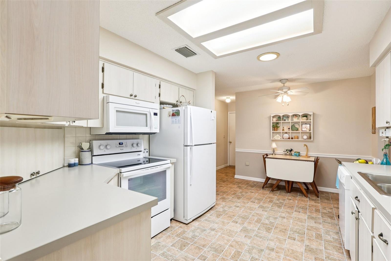 Image 20 of 58 For 1804 Tweed Court