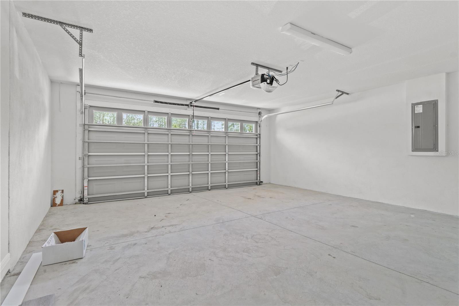 Image 23 of 28 For 605 Abarth Avenue