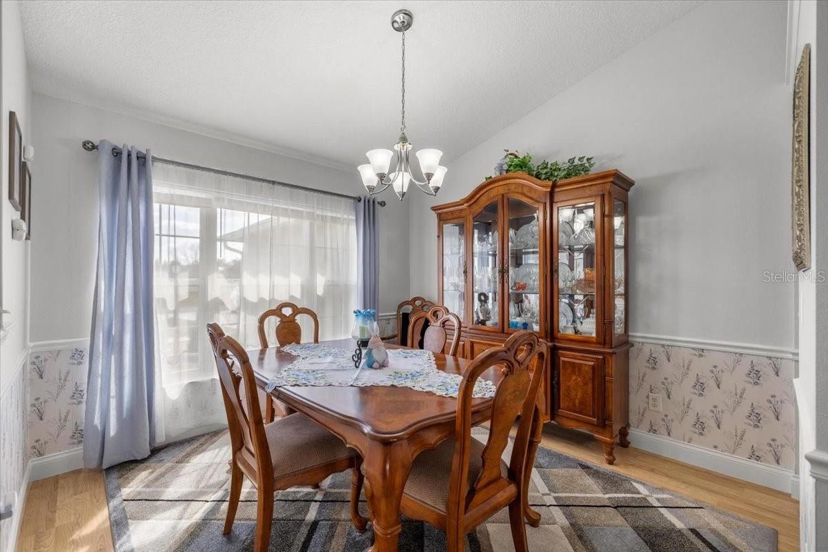 Image 7 of 41 For 9957 55th Avenue Road