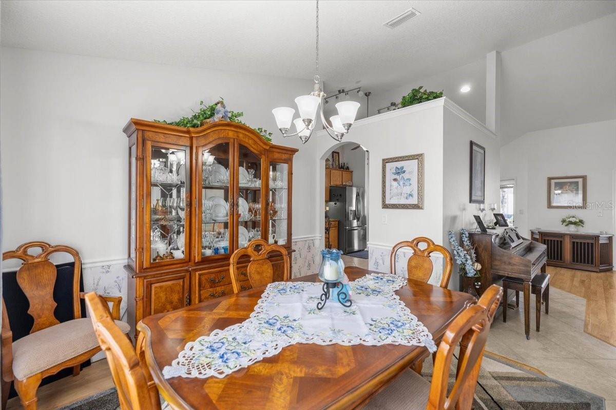 Image 8 of 41 For 9957 55th Avenue Road