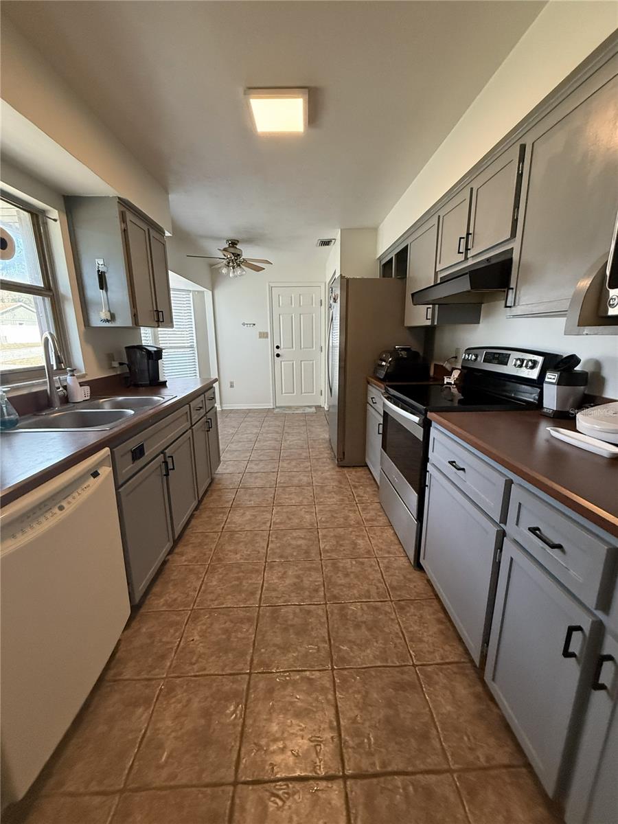 Image 10 of 28 For 4867 33rd Avenue