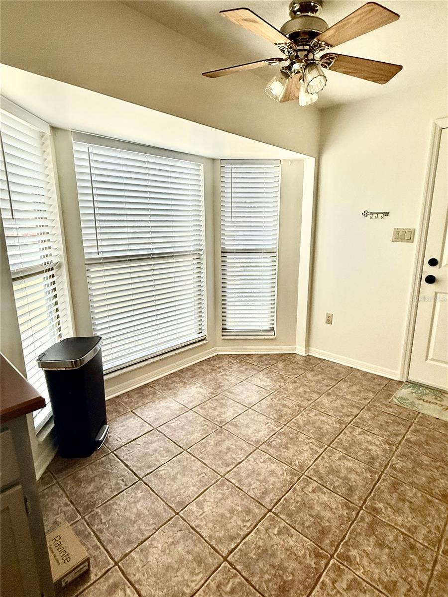 Image 11 of 28 For 4867 33rd Avenue