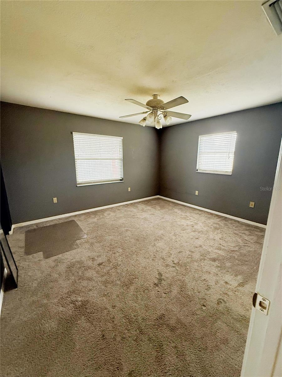 Image 12 of 28 For 4867 33rd Avenue