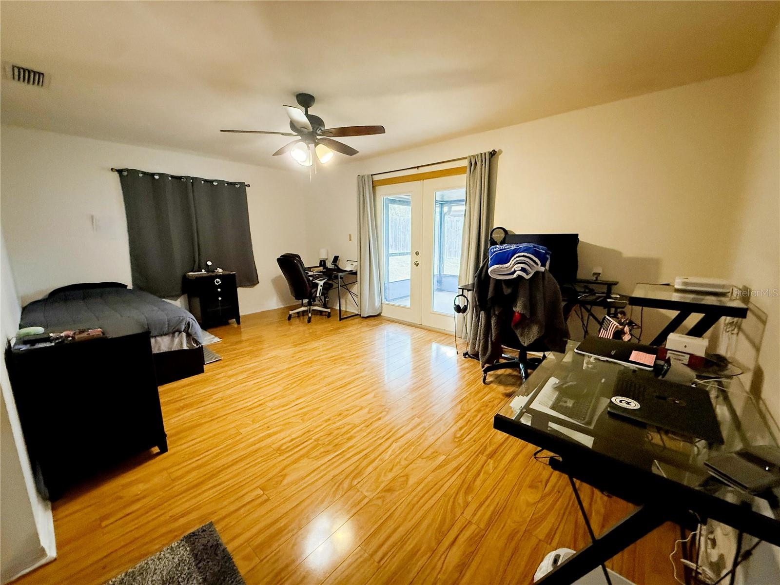 Image 15 of 28 For 4867 33rd Avenue