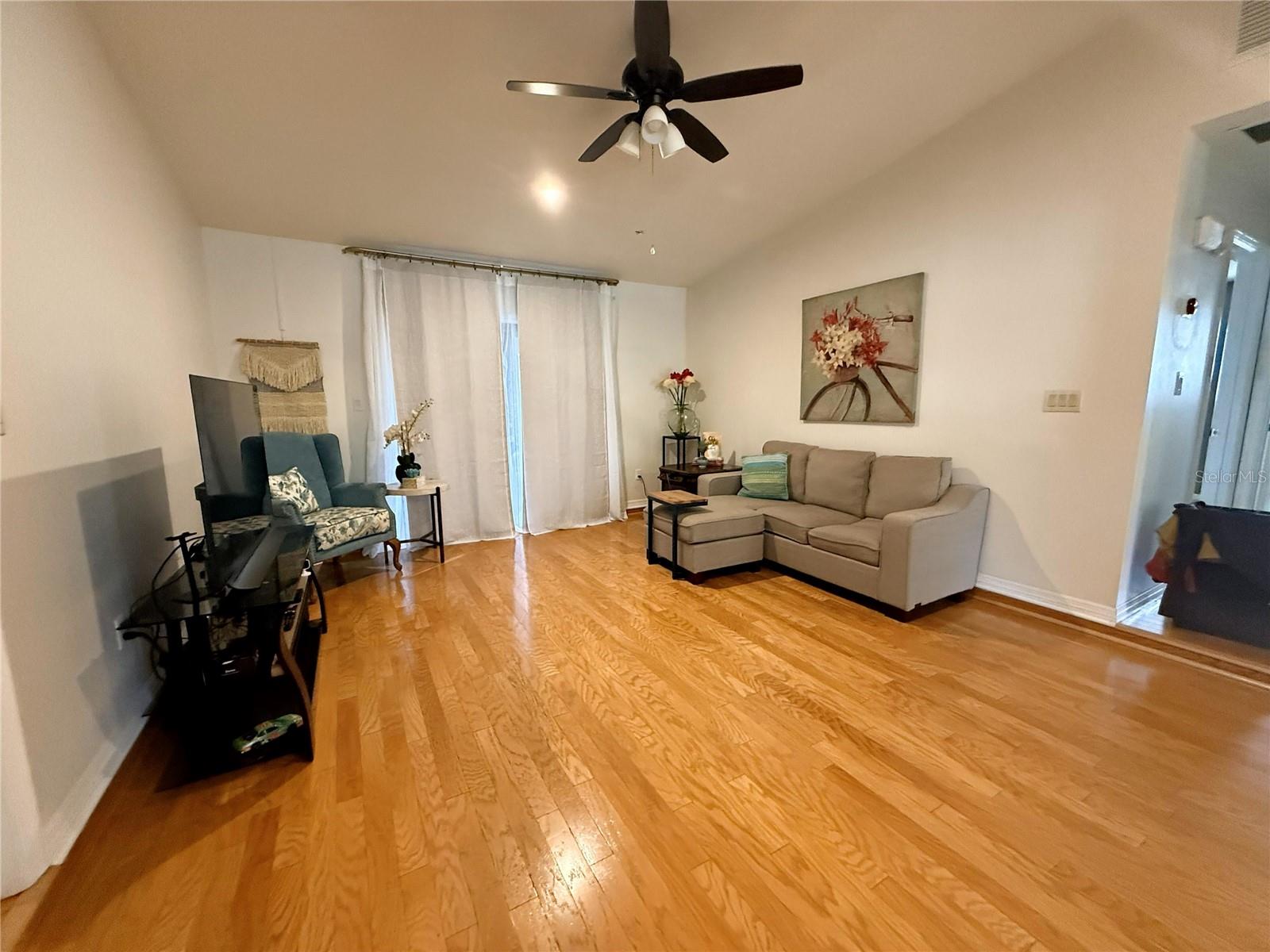 Image 6 of 28 For 4867 33rd Avenue