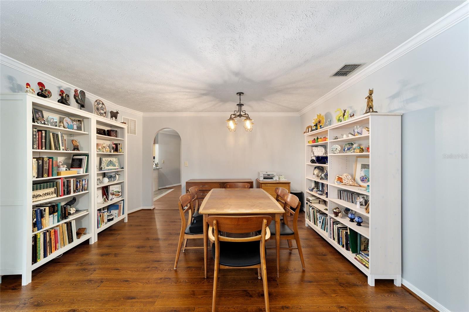 Image 18 of 54 For 790 Fresno Avenue