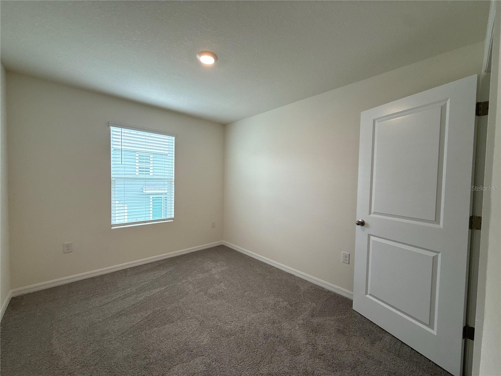 Image 11 of 20 For 6670 81st Loop