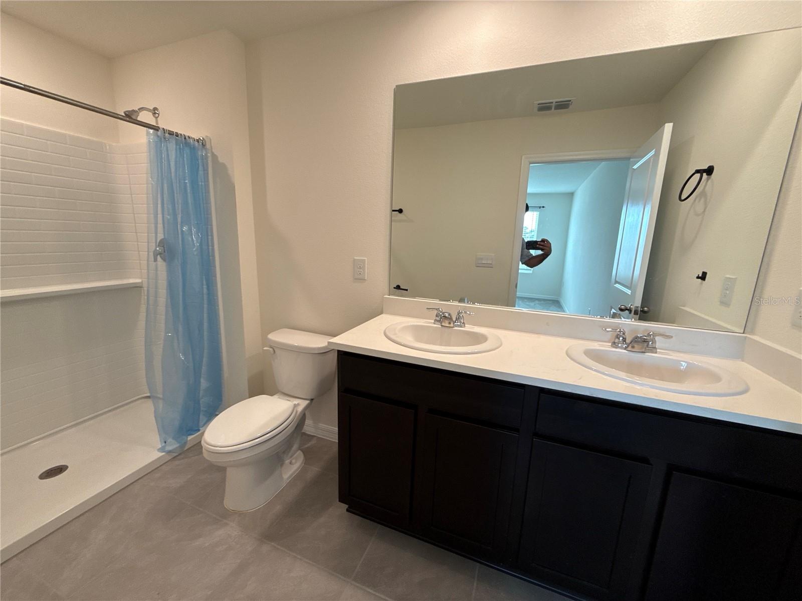 Image 15 of 20 For 6670 81st Loop