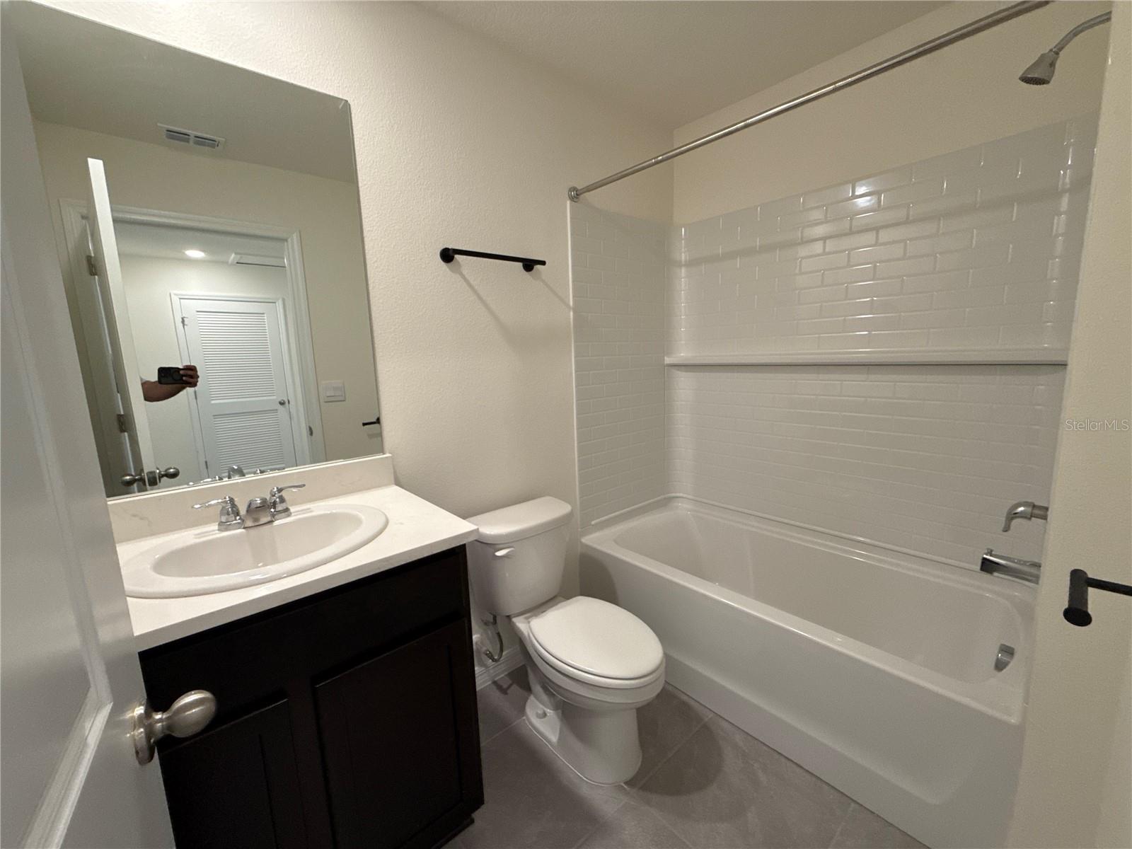 Image 9 of 20 For 6670 81st Loop