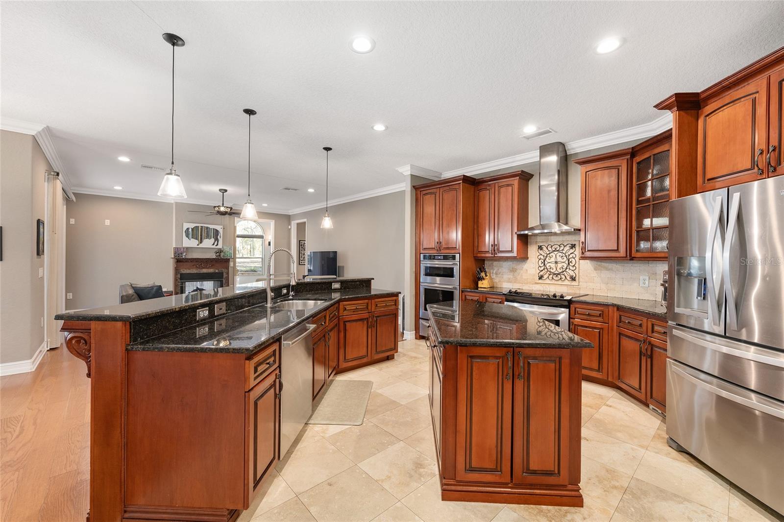 Image 17 of 60 For 898 Liberty Street