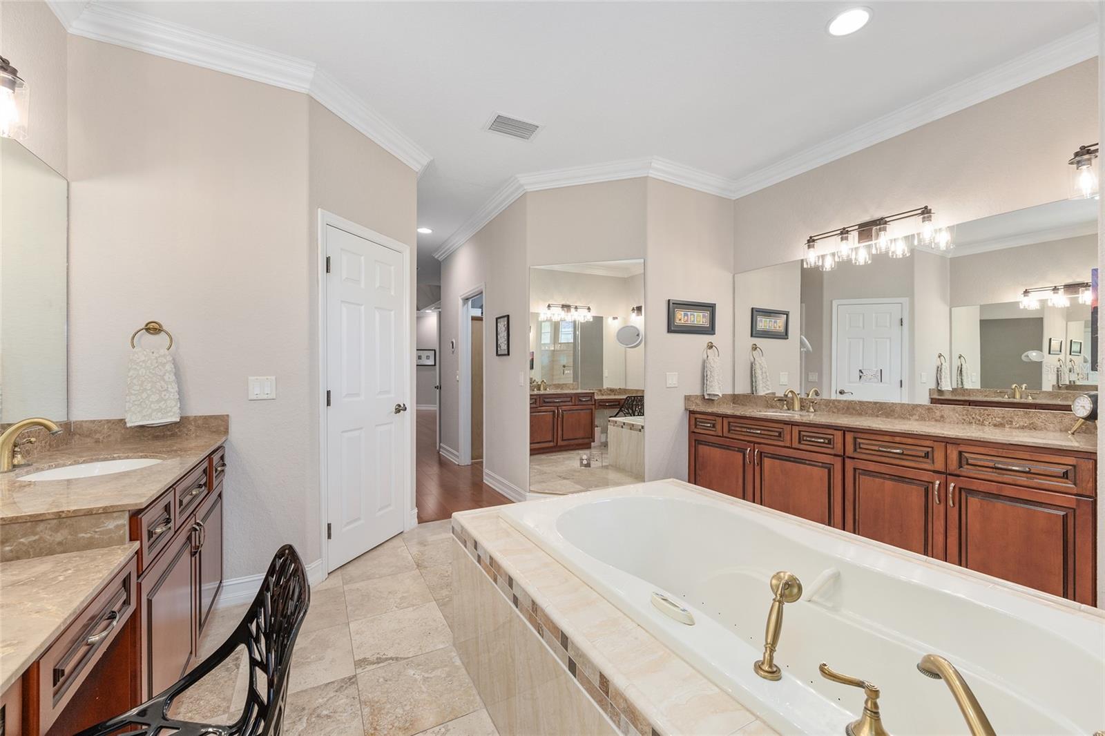 Image 37 of 60 For 898 Liberty Street