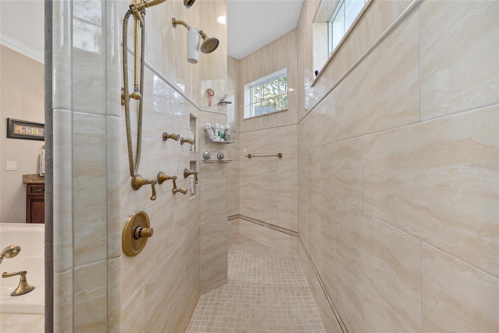 Image 38 of 60 For 898 Liberty Street