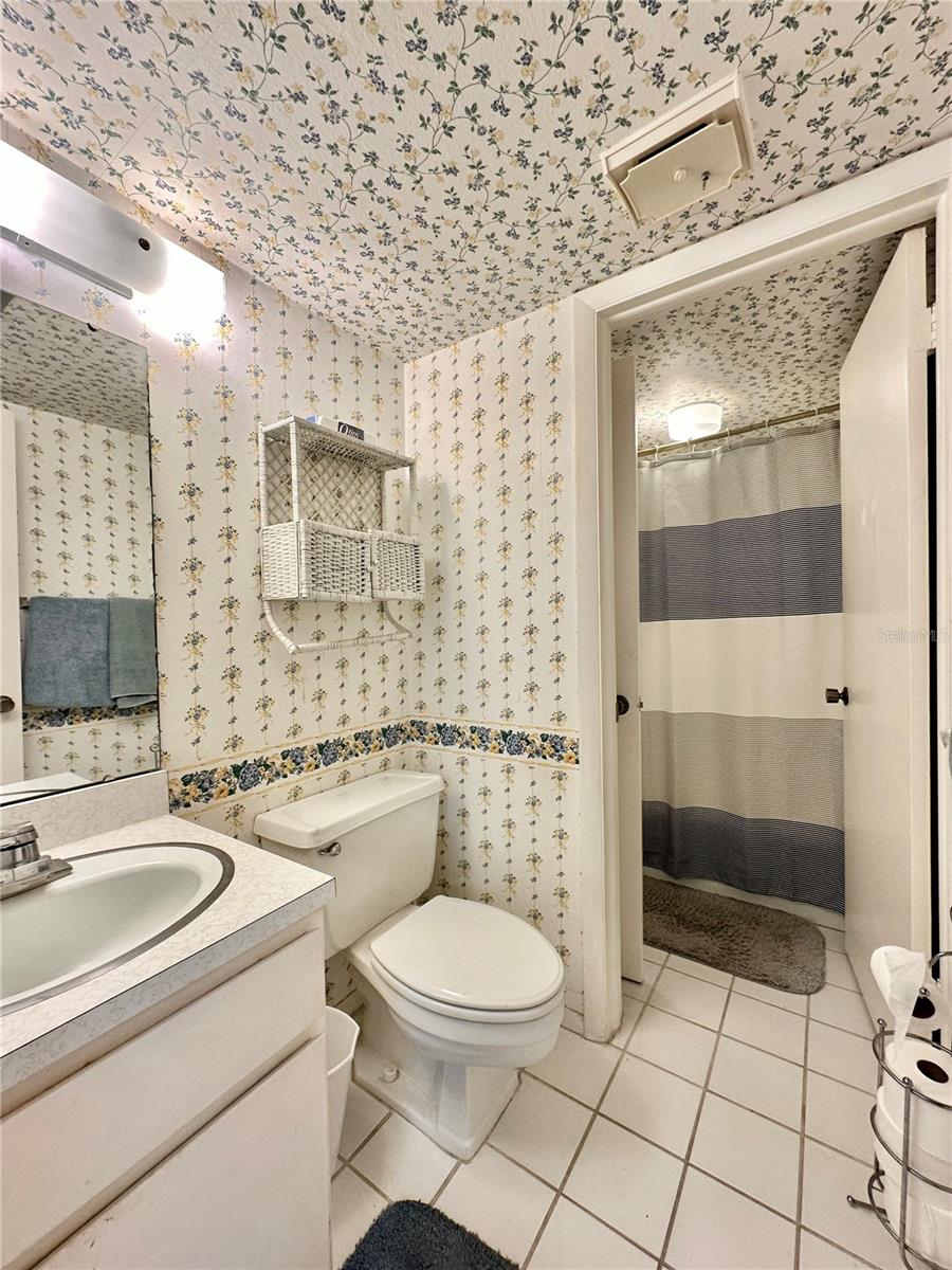 Image 15 of 23 For 604 Midway Drive B