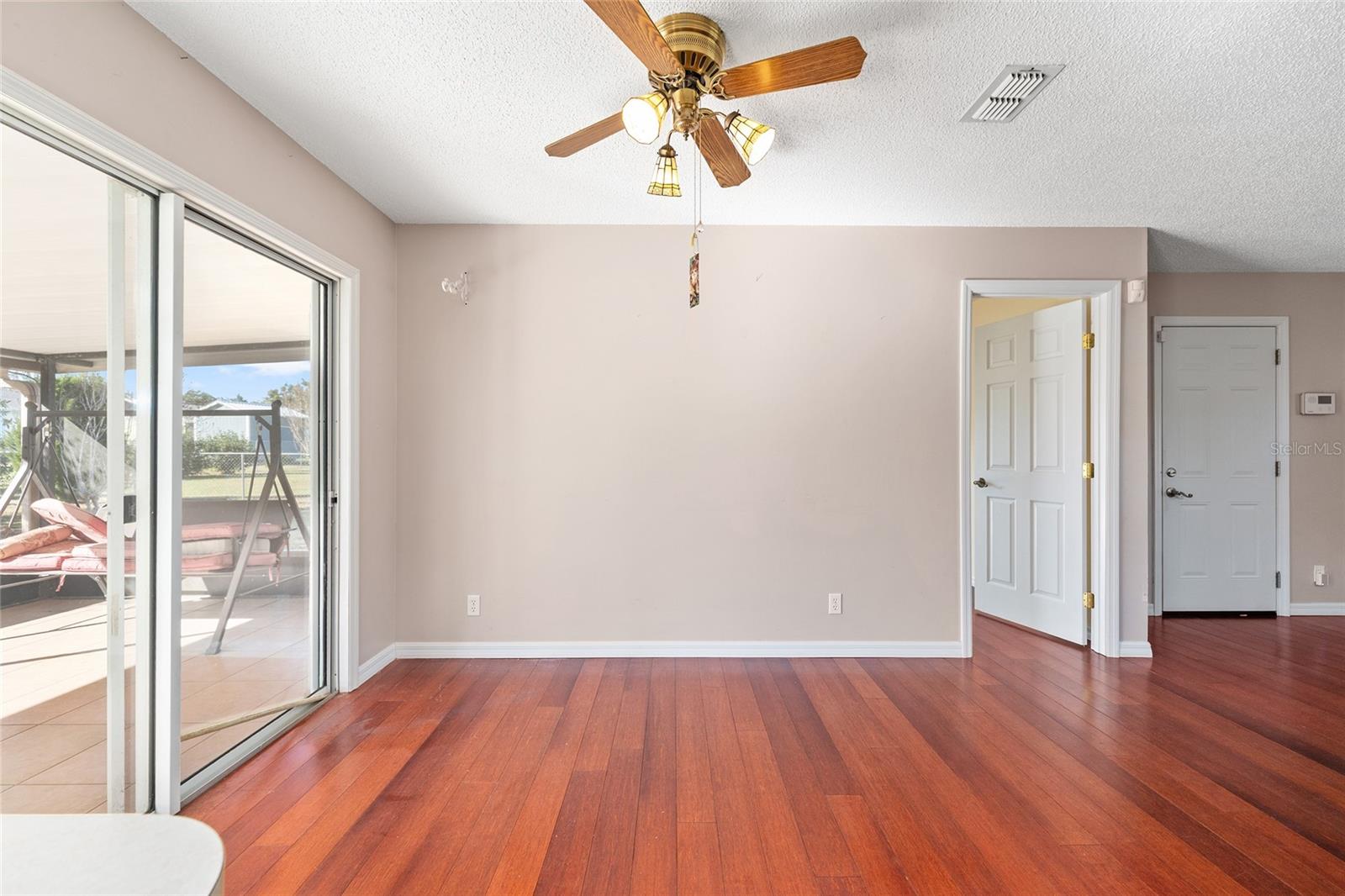 Image 18 of 48 For 10890 73rd Court