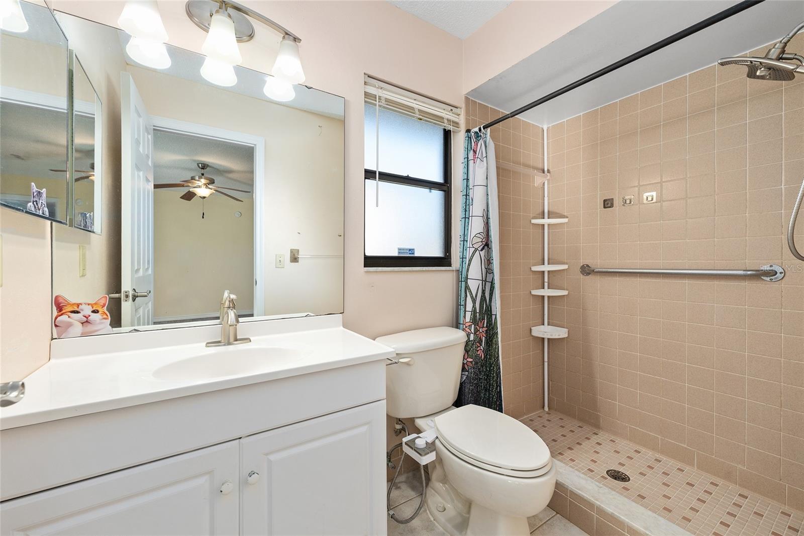 Image 22 of 48 For 10890 73rd Court