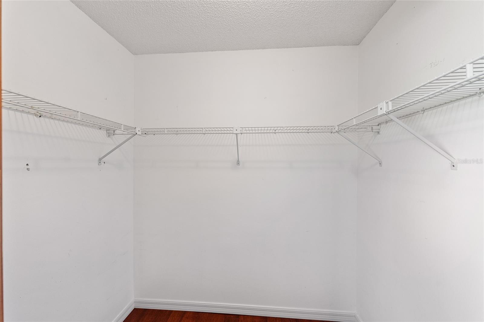 Image 27 of 48 For 10890 73rd Court