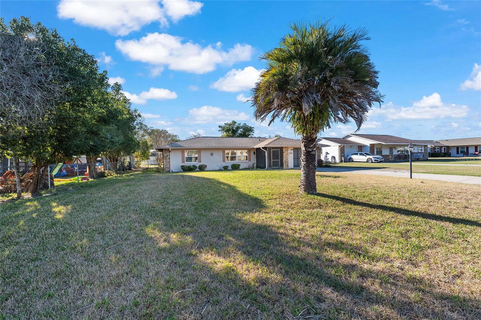 Image 3 of 48 For 10890 73rd Court