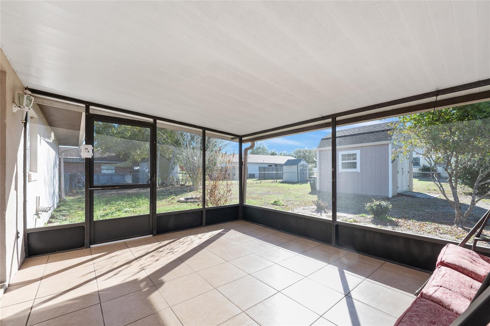 Image 35 of 48 For 10890 73rd Court