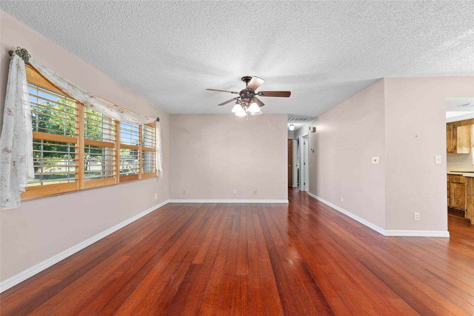 Image 5 of 48 For 10890 73rd Court